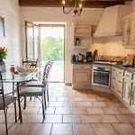 度假居 En Pierre 10 Pers, Piscine Chauffee Saint-Amand-de-Coly